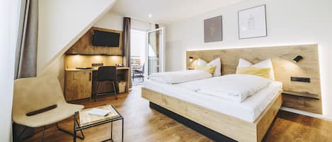 1 bedroom, minibar, in-room safe, desk