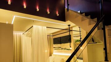 Suite, 1 Bedroom (Master) | Minibar, in-room safe, blackout curtains, free WiFi