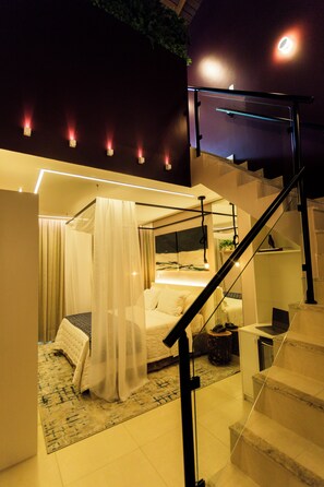 Suite, 1 Bedroom (Master) | Minibar, in-room safe, blackout drapes, free WiFi - Amora Hotel (São Sebastião)