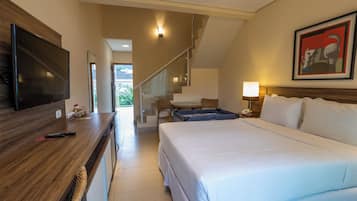 Dúplex Deluxe | Minibar, caja de seguridad en la habitación y cortinas blackout