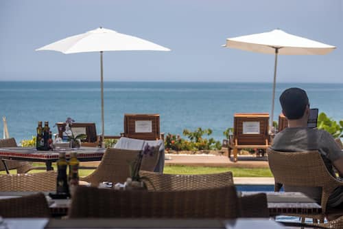 Frühstück, Mittagessen, Abendessen, Blick auf den Strand
