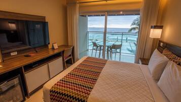 Duplex Luxo Vista Mar | Frigobar, cofres nos quartos, cortinas blackout, Wi-Fi de cortesia