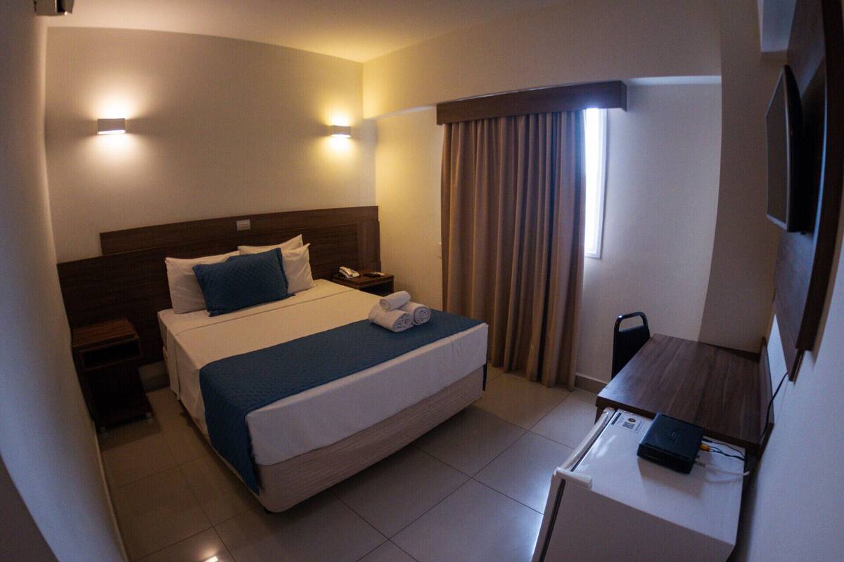 1 bedroom, minibar, desk, laptop workspace