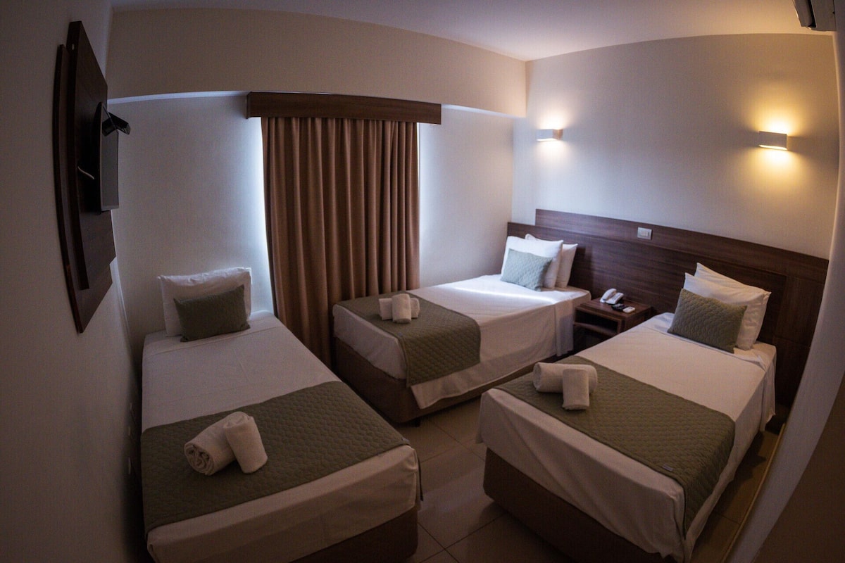 1 bedroom, minibar, desk, laptop workspace