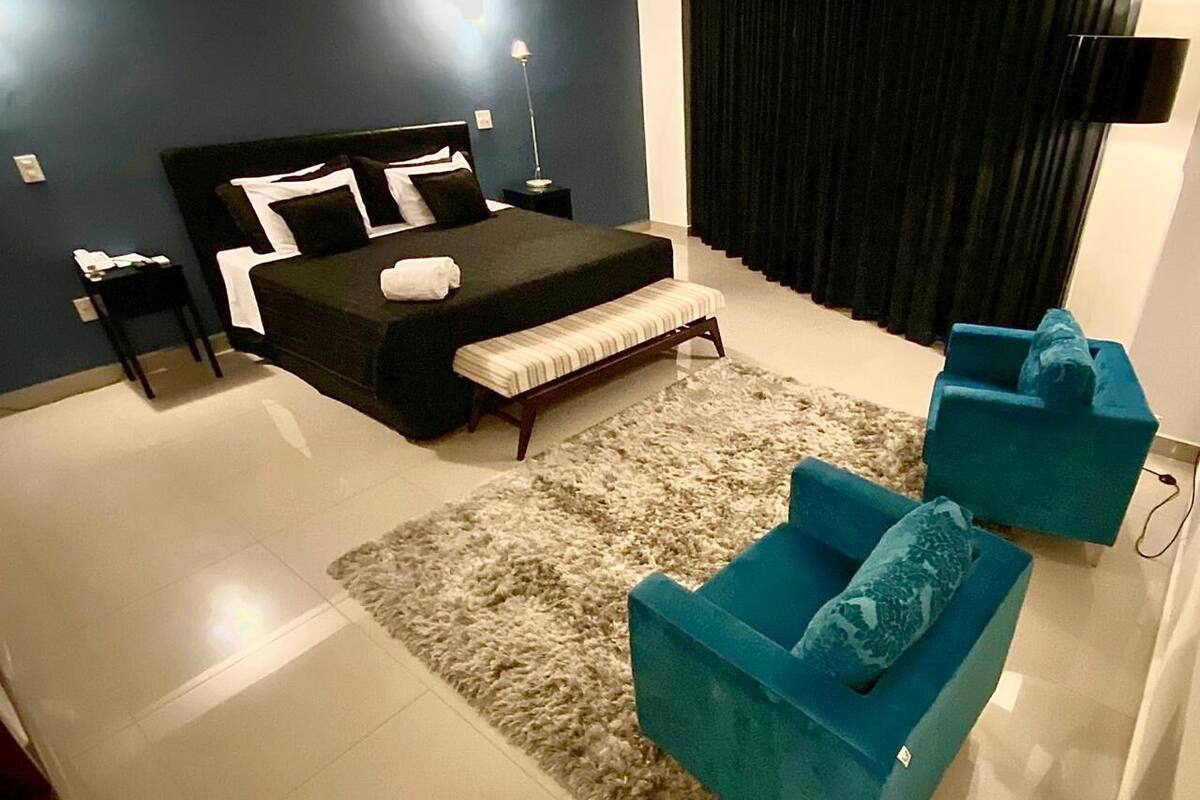 1 bedroom, minibar, desk, laptop workspace