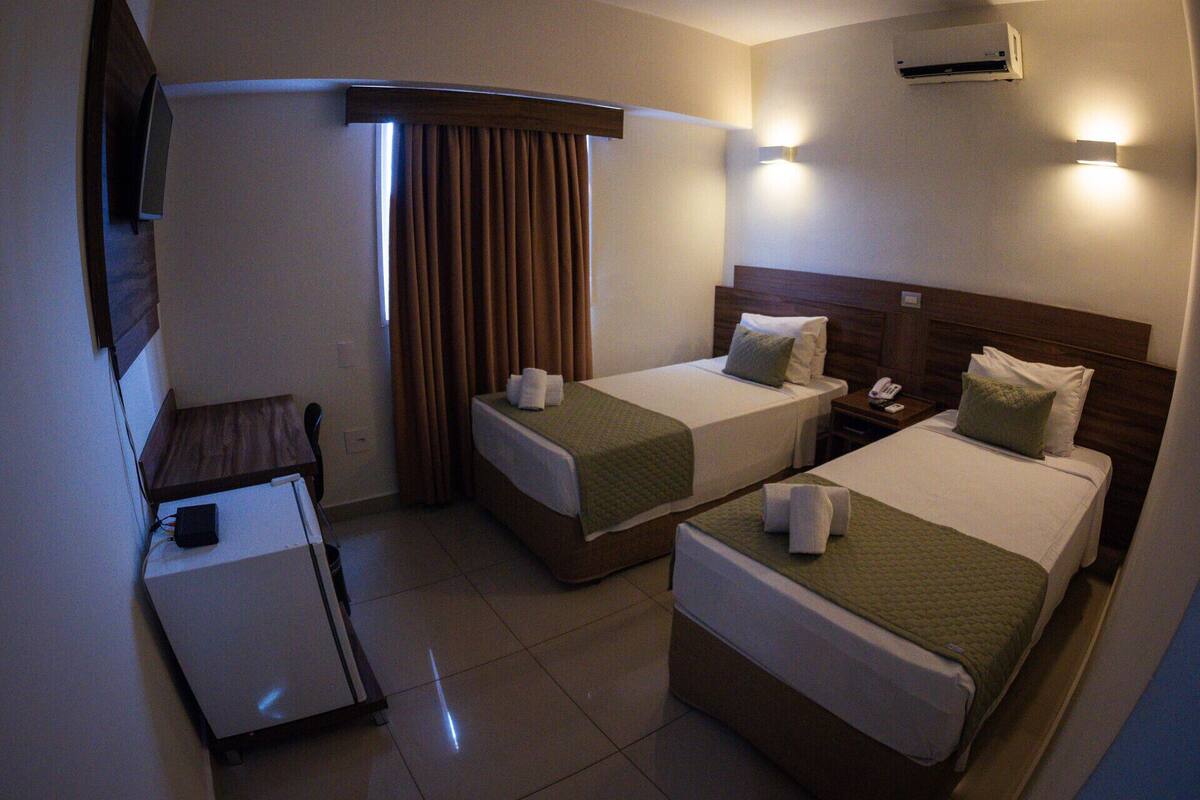1 bedroom, minibar, desk, laptop workspace