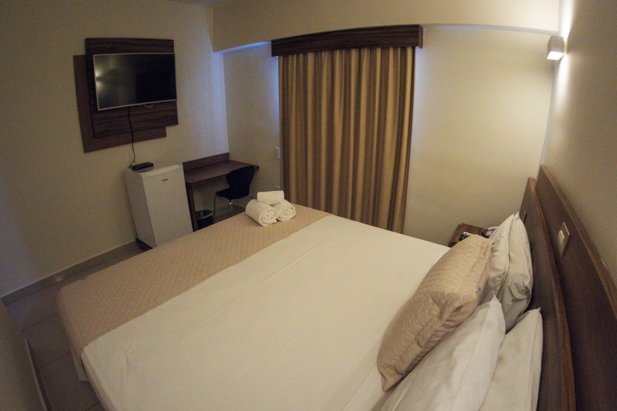 1 bedroom, minibar, desk, laptop workspace