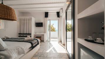 Superior Double Room, Jetted Tub, Sea View