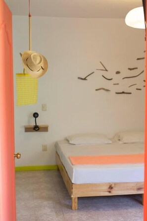 Deluxe Room, 1 King Bed | In-room safe, individually decorated, desk, blackout curtains - Un sueno Valle de Huajes (Oaxaca)