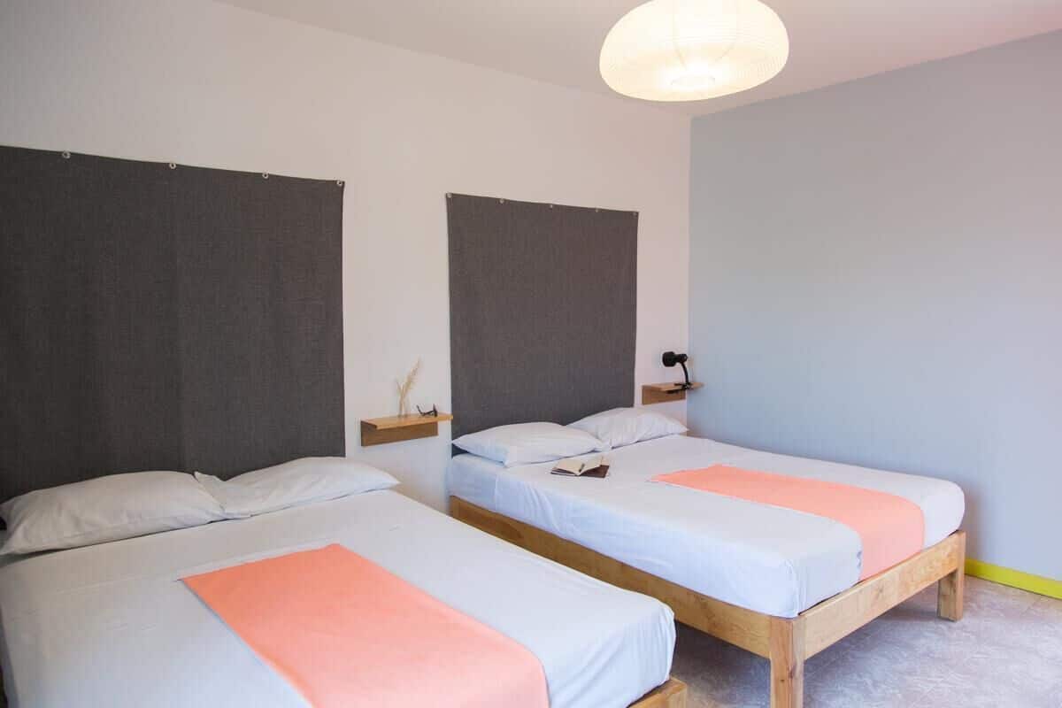 Coffres-forts dans les chambres, bureau, rideaux occultants