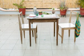 Daily full breakfast (MXN 120 per person)