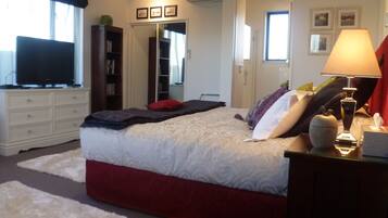 Koura Super King Room | Individually decorated, individually furnished, blackout drapes