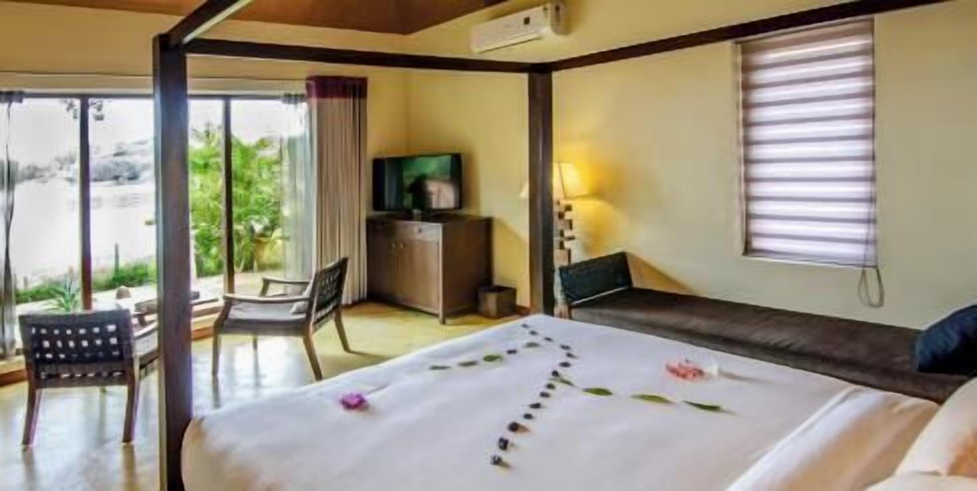 1 phòng ngủ, bộ đồ giường cao cấp, minibar, két bảo mật tại phòng 