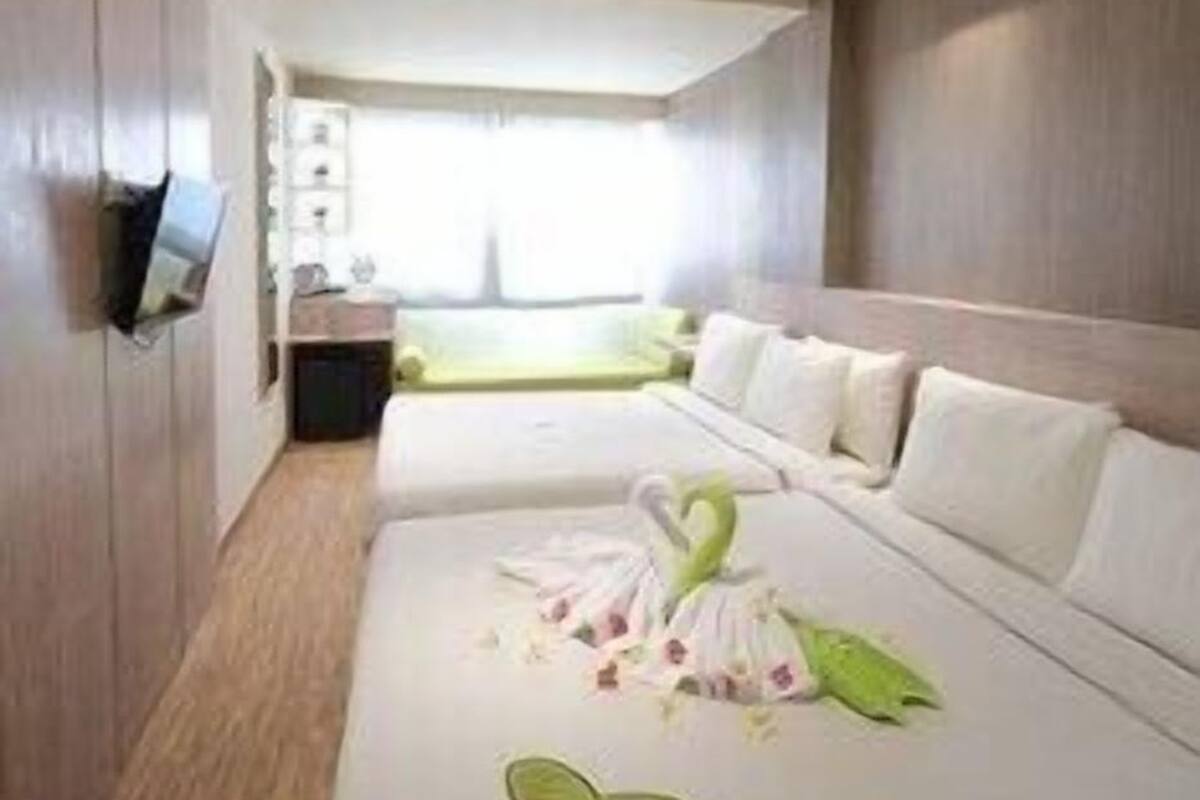 In-room safe, desk, laptop workspace, blackout curtains