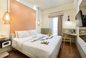 Habitación Deluxe | Caja fuerte, escritorio, espacio para trabajar con un portátil