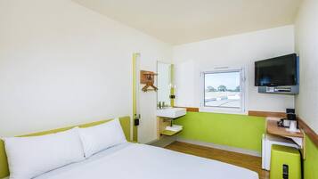 Standard Room, 1 Queen Bed