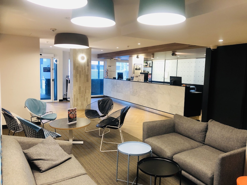 ibis budget Sydney Airport by null