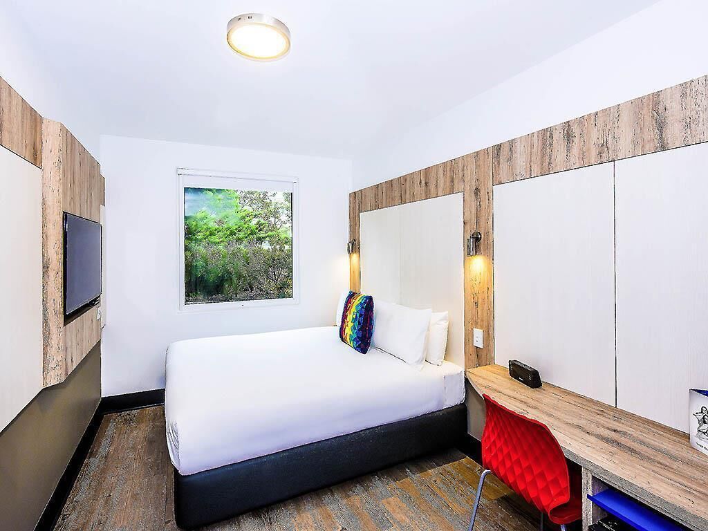 Classic-Zimmer, 1 Queen-Bett | Verdunkelungsvorhänge, kostenloses WLAN, Bettwäsche