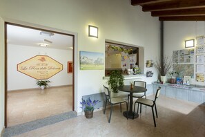 Check-in/check-out kiosk - La Rosa delle Dolomiti (Carisolo)
