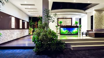 Bar lounge