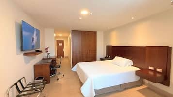 Habitación doble Deluxe, 1 cama Queen size | Ropa de cama de alta calidad y edredón