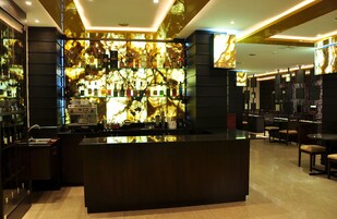 Bar (en la propiedad)