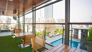 3 restaurants, spécialités Cuisine internationale