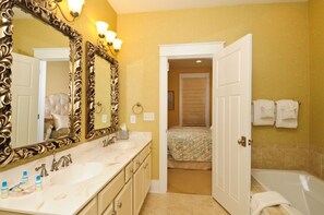 Casa de campo de lujo, 2 habitaciones | Baño