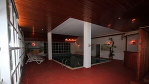 Piscine couverte