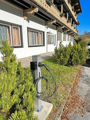 View from property - Hotel Regina Delle Dolomiti (Panchia)