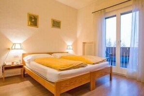 Kamar Double atau Twin, balkon