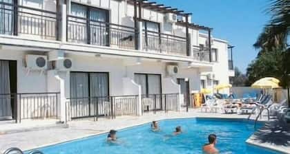 Crystallo Apartments