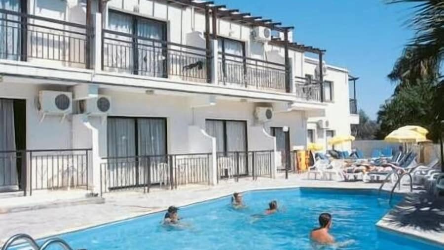 Crystallo Apartments