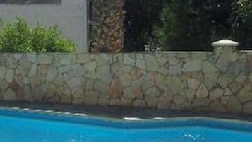 Outdoor pool, pool loungers