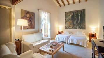 Premium bedding, minibar, in-room safe, desk