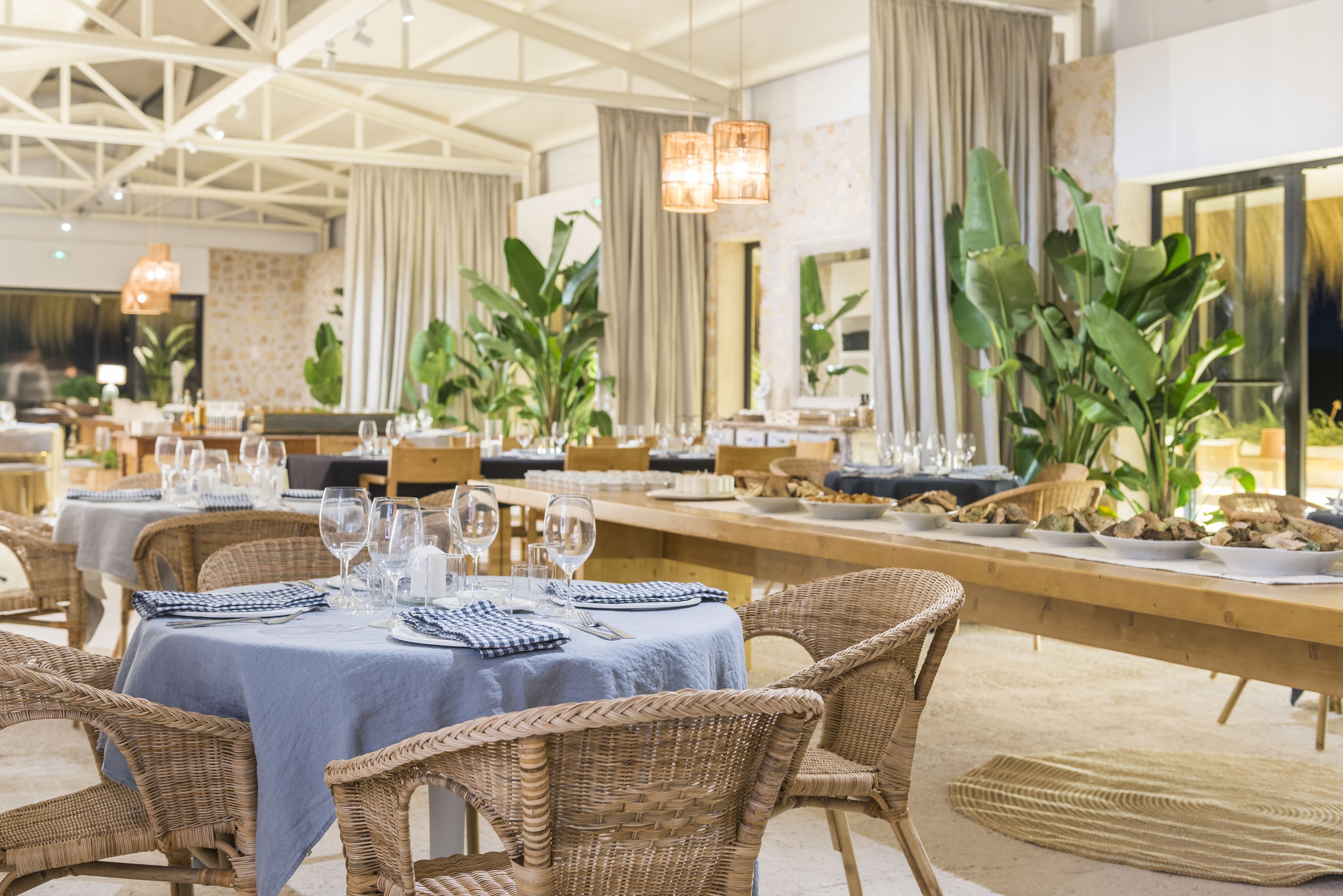 breakfast, lunch, dinner served; local cuisine, garden views