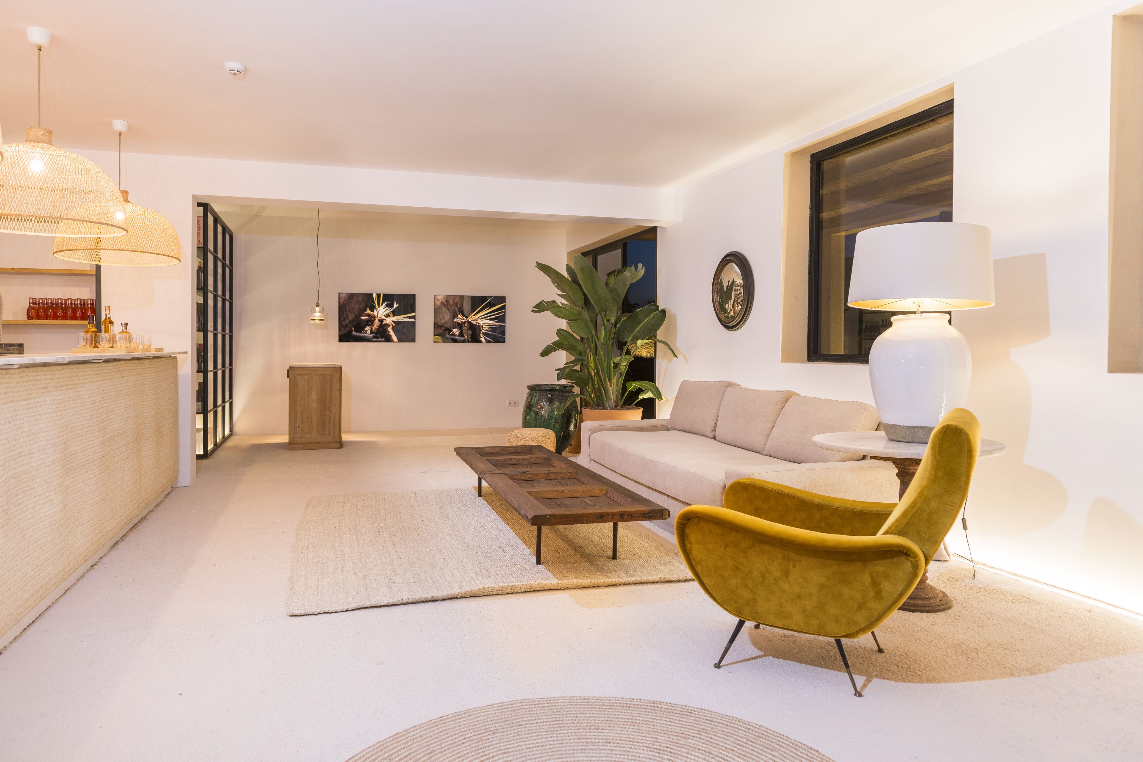 breakfast, lunch, dinner served; local cuisine, garden views