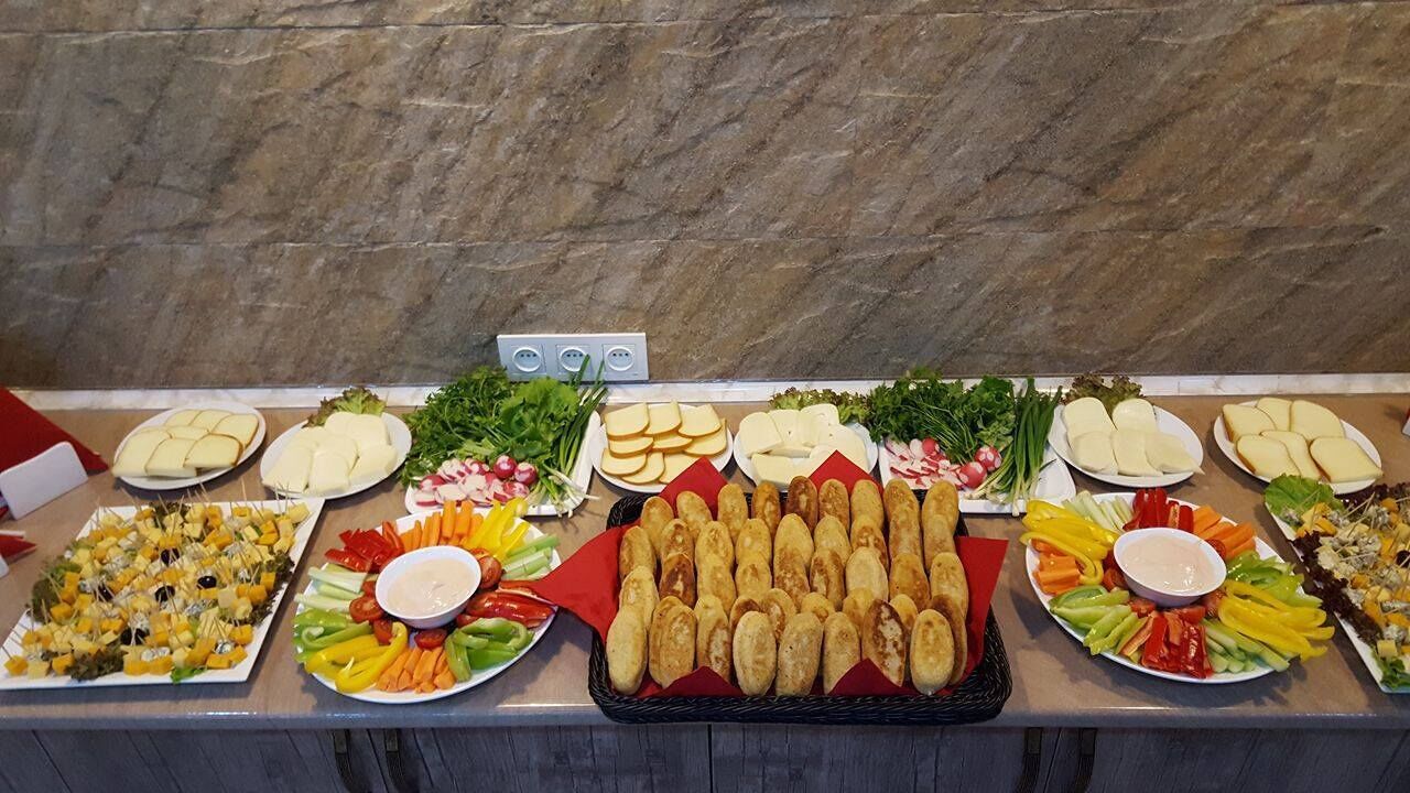 daily buffet breakfast (eur 16 per person)