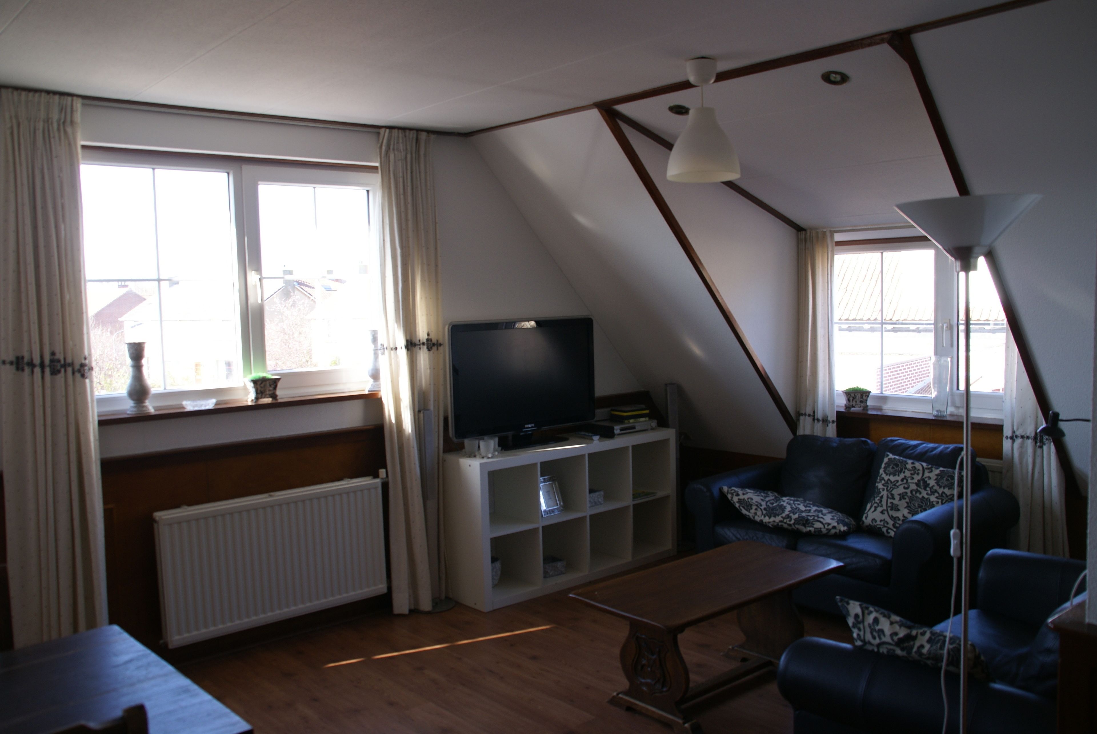 apartment, 2 bedrooms | living room | flat-screen tv