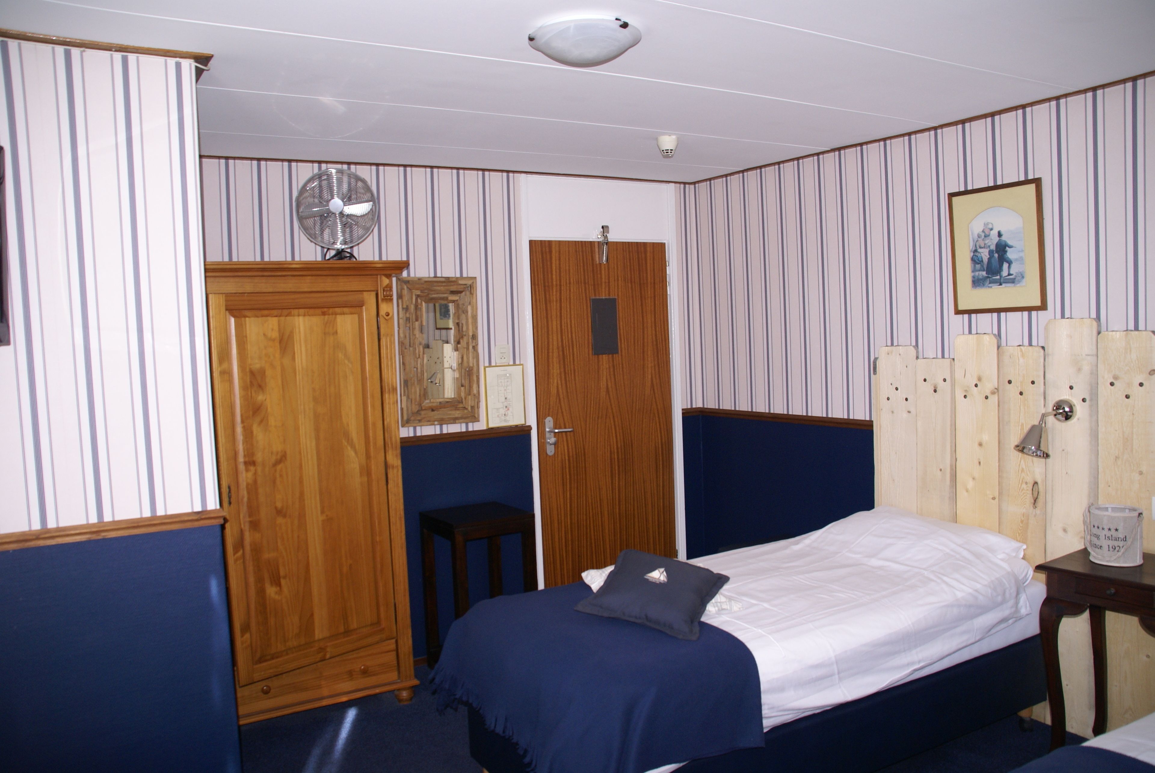 double room | cots/infant beds, free wifi, bed sheets