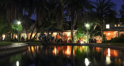 Bronte Hotel