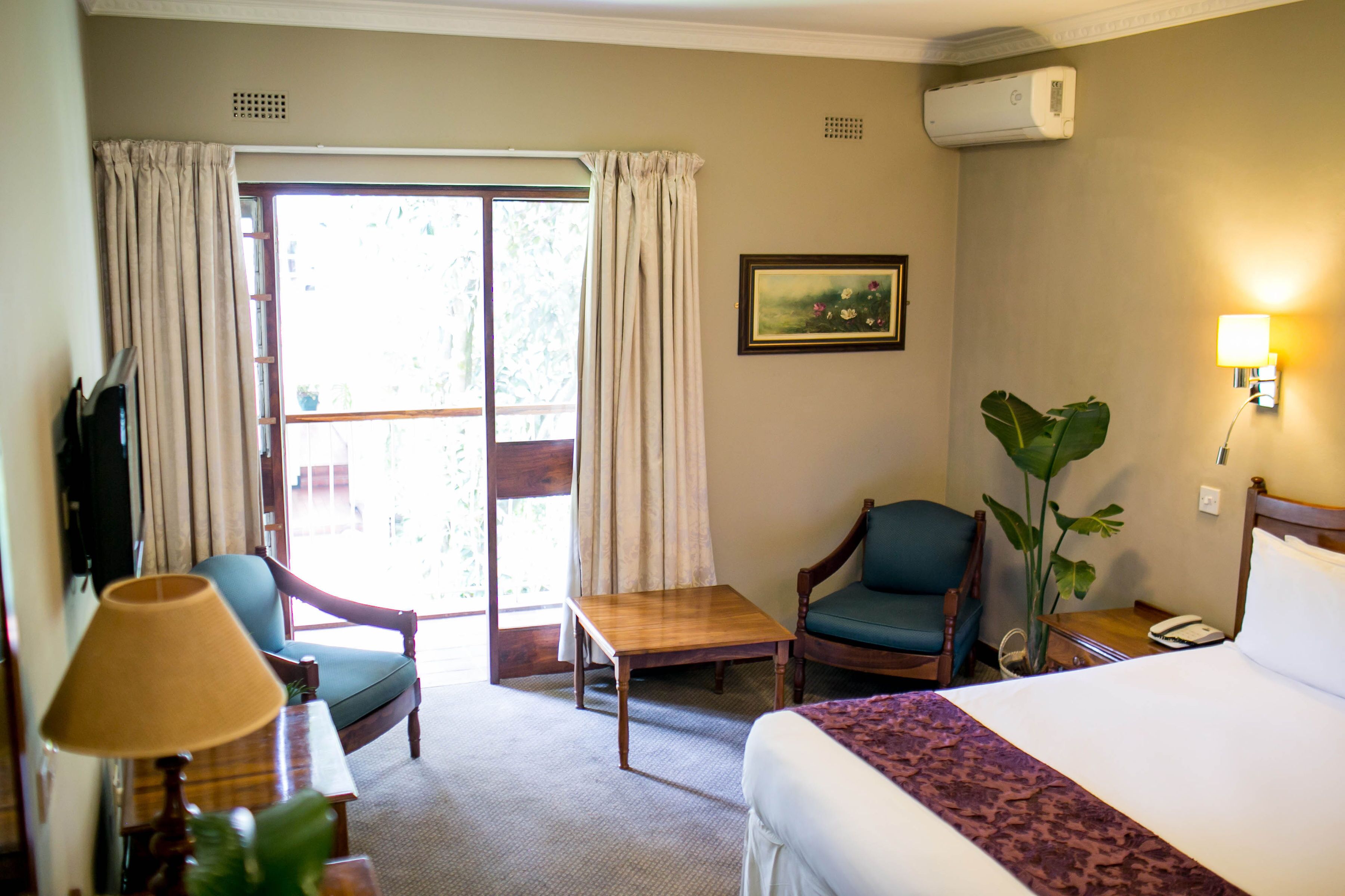 standard room | in-room safe, individually furnished, desk, free wifi