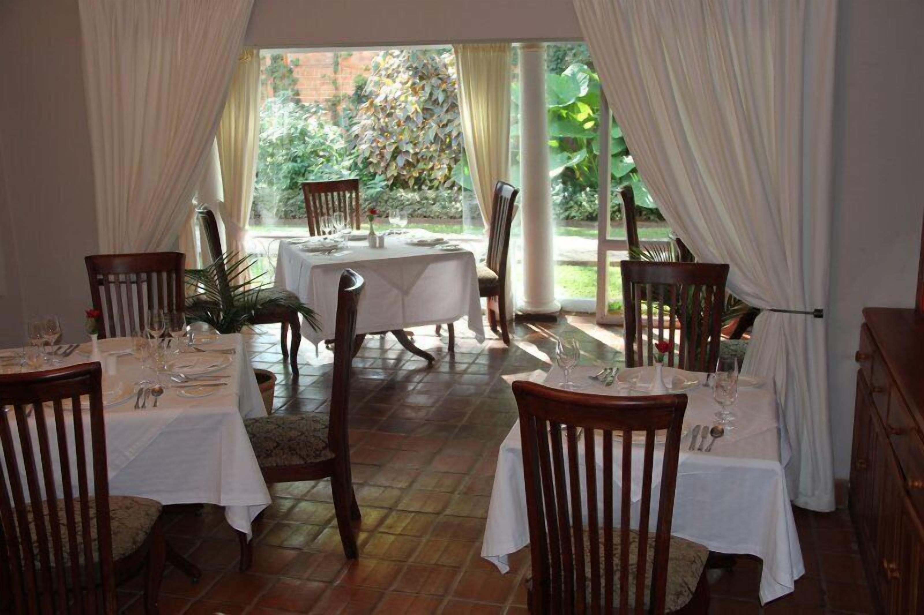 2 restaurants, breakfast, lunch, dinner served; international cuisine