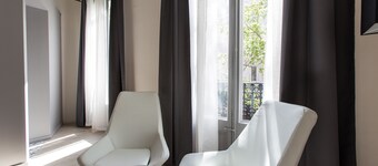 Izaila Plaza Catalunya