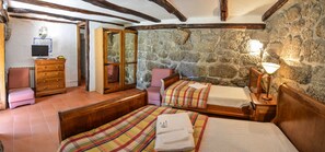 Triple Room | Free WiFi