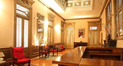 Hotel Reina