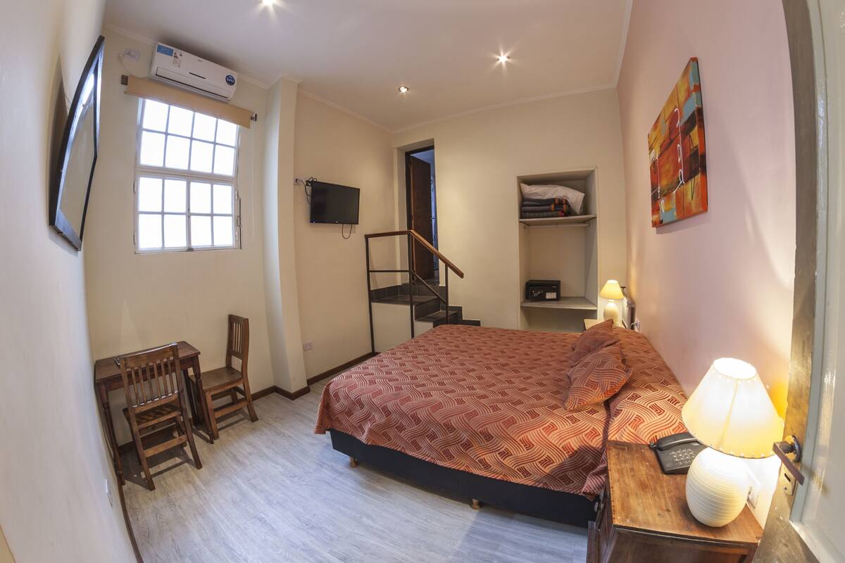 Doppelzimmer | Daunenbettdecken, Pillowtop-Betten, Zimmersafe, schallisolierte Zimmer