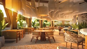 7 restaurants; lunch and dinner served