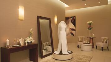 Poreallas, turkkilainen sauna, vartalohoitoja, aromaterapiaa