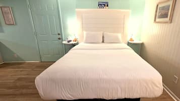 Standard Room, 1 Queen Bed, Non Smoking